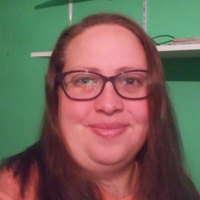 Headshot of Estie